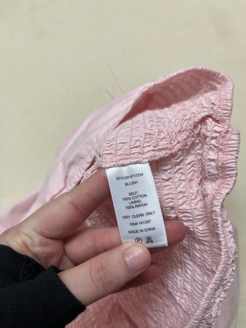 ASTR the Label L pink puff sleeve smocked poplin blouse